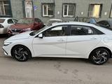 Hyundai Elantra 2024 года за 10 300 000 тг. в Астана – фото 2