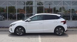 Hyundai i20 2023 года за 7 390 000 тг. в Астана – фото 2