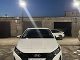 Hyundai i20 2023 годаүшін7 100 000 тг. в Астана – фото 2