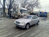Mercedes-Benz C 240 2001 года за 3 150 000 тг. в Алматы