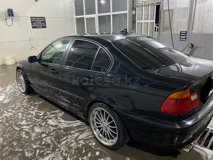 BMW 318 1999 года за 2 600 000 тг. в Уральск – фото 4