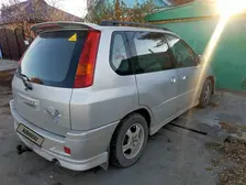 Mitsubishi Space Runner, 1999