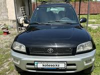 Toyota RAV4 1998 годаfor3 850 000 тг. в Алматы