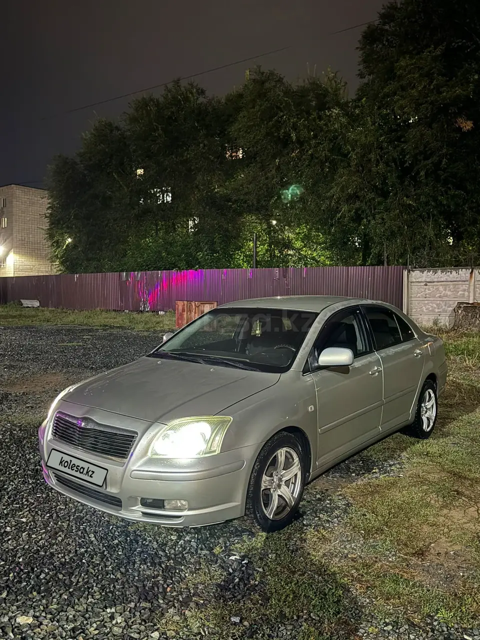 Toyota Avensis, 2005