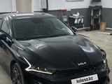 Kia K5 2022 года за 9 700 000 тг. в Актобе – фото 2