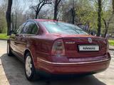 Volkswagen Passat 2002 года за 2 700 000 тг. в Алматы – фото 4
