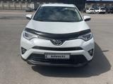 Toyota RAV4 2019 года за 14 500 000 тг. в Астана