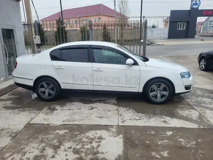 Volkswagen Passat 2006 года за 2 500 000 тг. в Шымкент – фото 3