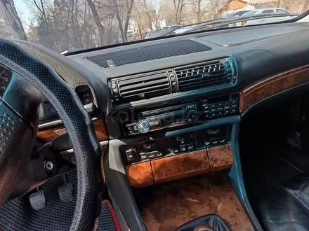 BMW 730 1992 года за 2 500 000 тг. в Алматы