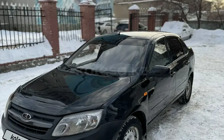 ВАЗ (Lada) Granta 2190 2013 годаүшін2 300 000 тг. в Усть-Каменогорск