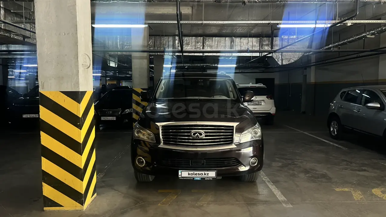Infiniti QX56, 2011