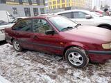 Volkswagen Passat 1994 годаfor1 300 000 тг. в Астана – фото 3