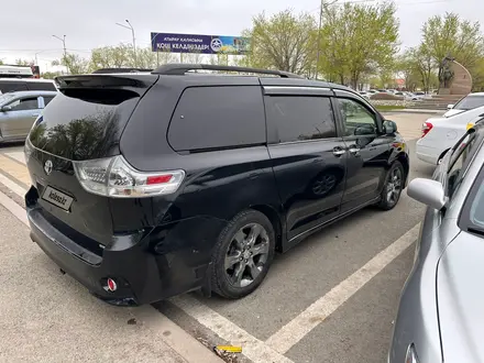 Toyota Sienna 2015 года за 9 500 000 тг. в Атырау – фото 3