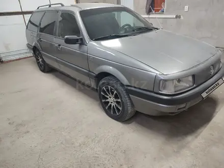 Volkswagen Passat 1992 года за 1 470 000 тг. в Кызылорда – фото 2