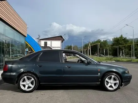 Audi A4 1995 года за 1 550 000 тг. в Алматы – фото 2