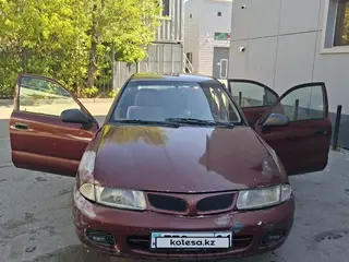 Mitsubishi Carisma, 1996