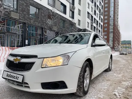 Chevrolet Cruze 2012 года за 3 200 000 тг. в Астана – фото 4