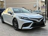 Toyota Camry 2022 года за 22 500 000 тг. в Актау – фото 4