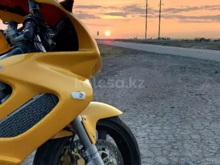 Honda  VTR 1000 1998 года за 1 500 000 тг. в Астана