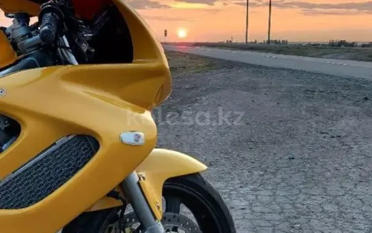 Honda  VTR 1000 1998 годаүшін1 500 000 тг. в Астана