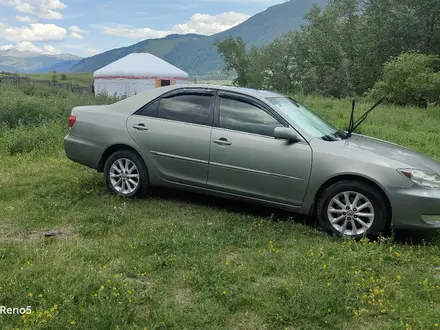 Toyota Camry 2005 года за 5 500 000 тг. в Усть-Каменогорск – фото 2