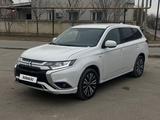 Mitsubishi Outlander 2021 годаfor9 900 000 тг. в Актау