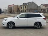 Mitsubishi Outlander 2021 годаfor9 900 000 тг. в Актау – фото 2