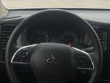 Mitsubishi Outlander 2021 годаfor9 900 000 тг. в Актау – фото 5