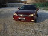 Toyota Camry 2003 года за 3 800 000 тг. в Актобе – фото 2