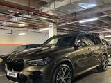 BMW X5 2022 года за 47 500 000 тг. в Алматы – фото 2