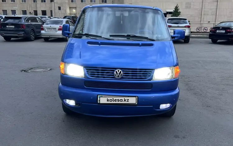 Volkswagen Eurovan 2002 года за 7 000 000 тг. в Астана