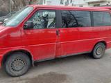 Volkswagen Caravelle 2002 года за 5 000 000 тг. в Караганда