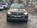 Volkswagen Touareg 2011 года за 9 800 000 тг. в Алматы