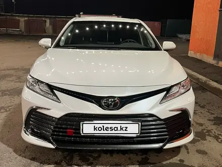 Toyota Camry 2024 года за 22 000 000 тг. в Астана