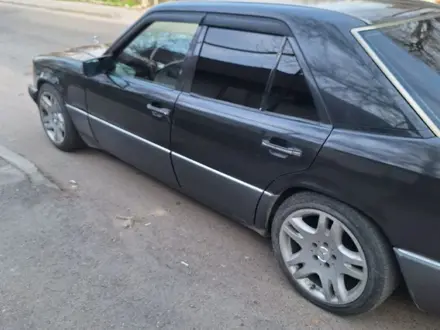 Mercedes-Benz E 300 1991 года за 1 600 000 тг. в Талгар – фото 2