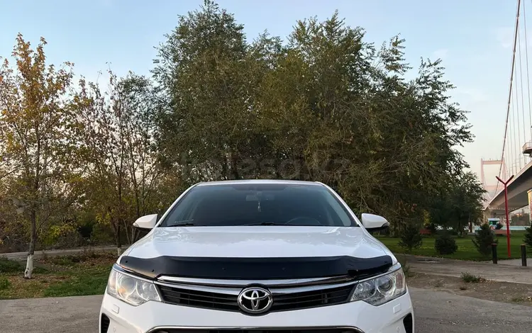 Toyota Camry 2015 года за 12 500 000 тг. в Семей