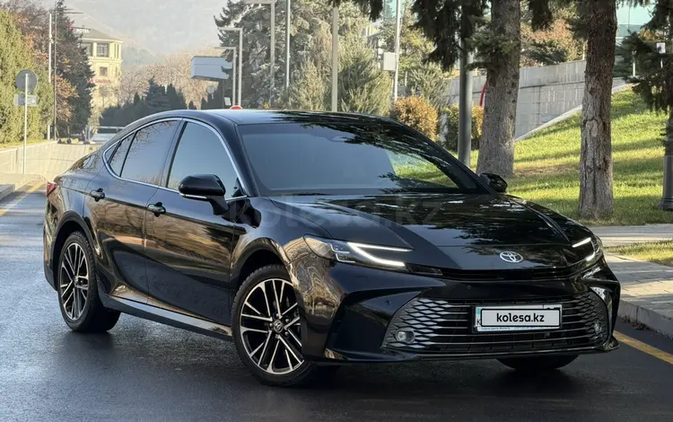 Toyota Camry 2024 года за 19 400 000 тг. в Алматы