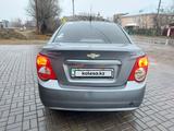 Chevrolet Aveo 2013 года за 4 100 000 тг. в Семей – фото 4