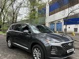 Hyundai Santa Fe 2019 года за 13 500 000 тг. в Алматы – фото 2