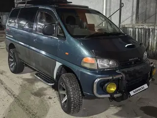 Mitsubishi Delica