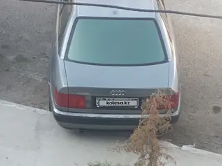 Audi 100