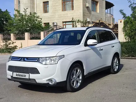 Mitsubishi Outlander 2013 года за 7 300 000 тг. в Актау – фото 11