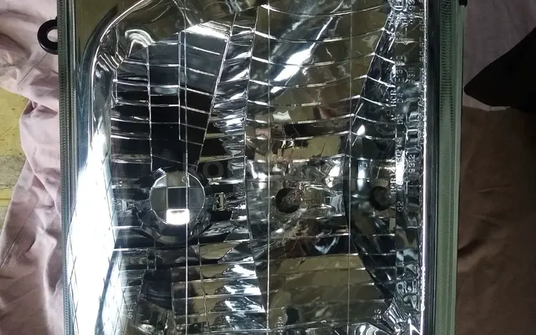 Фара правая за 55 000 тг. в Алматы