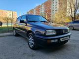 Volkswagen Golf 1993 года за 2 350 000 тг. в Караганда – фото 2