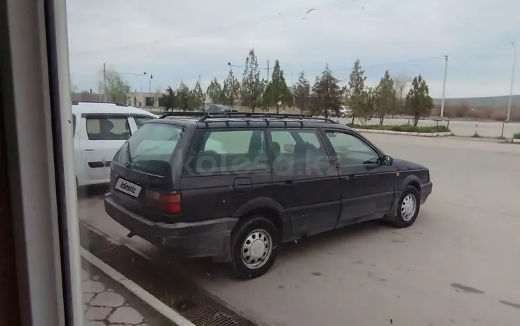 Volkswagen Passat 1993 годаүшін1 150 000 тг. в Тараз