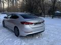 Hyundai Elantra 2017 годаfor7 800 000 тг. в Алматы – фото 5