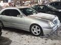 Mercedes-Benz E 320 2000 года за 3 600 000 тг. в Рудный – фото 4