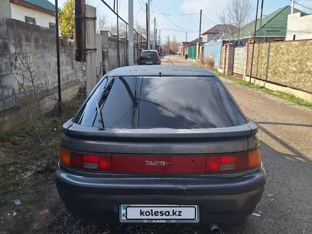 Mazda 323 1994 года за 770 000 тг. в Алматы – фото 2