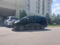 Toyota Alphard 2012 годаfor12 600 000 тг. в Алматы