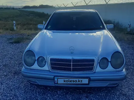 Mercedes-Benz E 280 1997 года за 2 700 000 тг. в Узынагаш